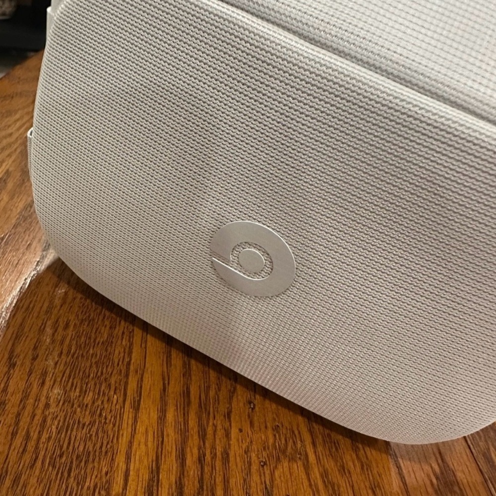 Beats by Dre
Beats Studio Pro
Bluetooth Wireless
Headphones - Matte Pink - Picture 11 of 13